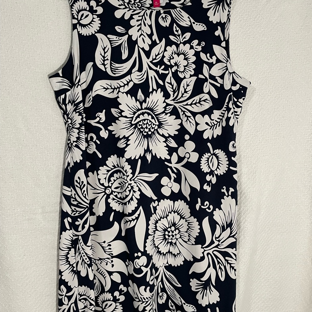 Vince Camuto Navy and White Floral Top